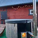 Apartament Gawra Nad Jeziorem - Całoroczne Nad Jeziorem Z Balią, Jacuzzi I Sauną, Kaszuby Sobącz