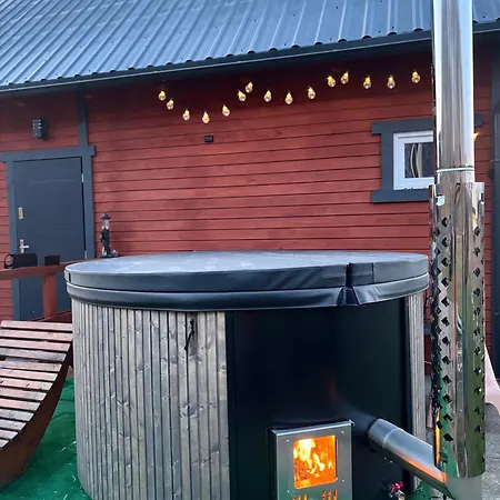 Apartment Gawra Nad Jeziorem - Caloroczne Nad Jeziorem Z Balia, Jacuzzi I Sauna, Kaszuby Sobacz