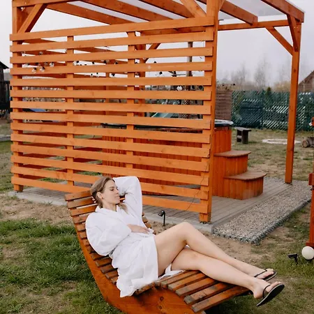 Lägenhet Gawra Nad Jeziorem - Caloroczne Nad Jeziorem Z Balia, Jacuzzi I Sauna, Kaszuby *